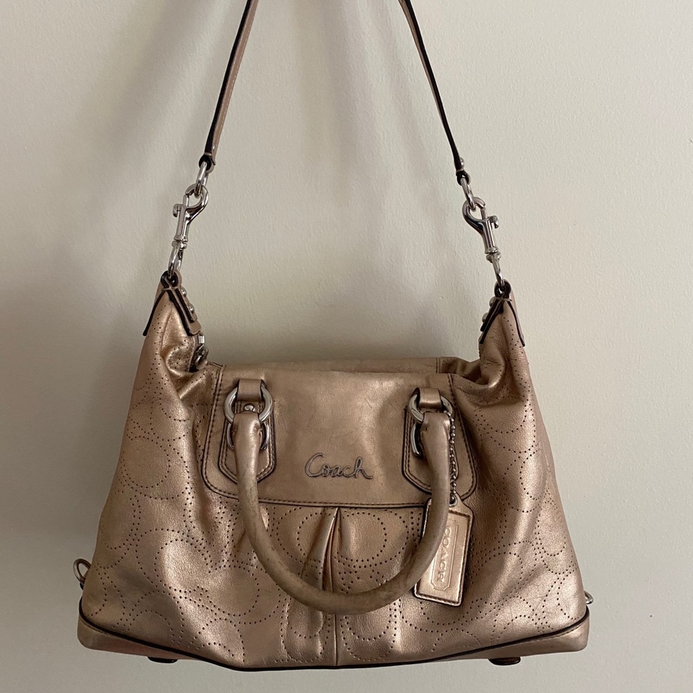 Coach leather signature purse - Picture 2 of 8